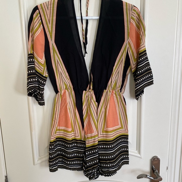 Elegant romper! - Picture 2 of 3